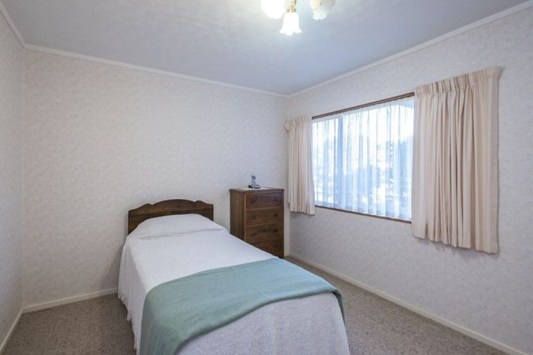 Photo of property in 15 Cedar Drive, Paraparaumu Beach, Paraparaumu, 5032