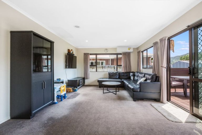 Photo of property in 13 Woodland Grove, Wainuiomata, Lower Hutt, 5014