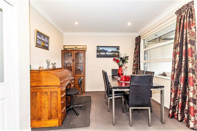 Photo of property in 100 Princes Street, Temuka, 7920