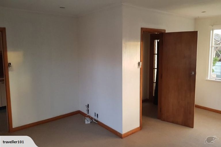 Photo of property in 5 Miles Place, Awapuni, Palmerston North, 4412