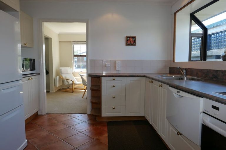 Photo of property in 25 Fairfield Avenue, Fairfield, Lower Hutt, 5011