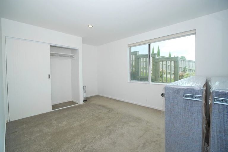 Photo of property in 4b Astrolabe Place, Gulf Harbour, Whangaparaoa, 0930