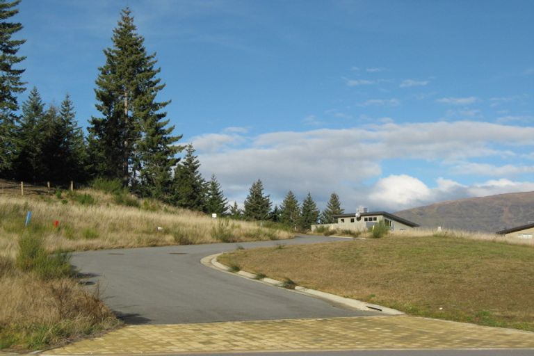 Photo of property in 12 Pearce Place, Wanaka, 9305