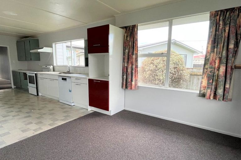 Photo of property in 98 Hillcrest Street, Solway, Masterton, 5810