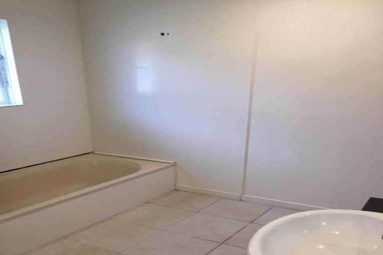 Photo of property in 8 Harlow Grove, Wainuiomata, Lower Hutt, 5014