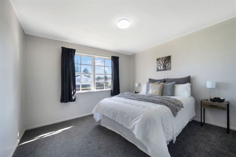 Photo of property in 14 John Walker Drive, Manurewa, Auckland, 2102