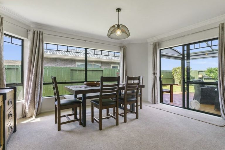 Photo of property in 40 Ocean Crest, Papamoa Beach, Papamoa, 3118