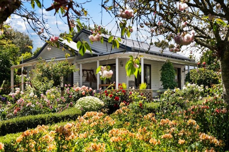 Photo of property in 23 Wharf Road, Clarks Beach, Pukekohe, 2679