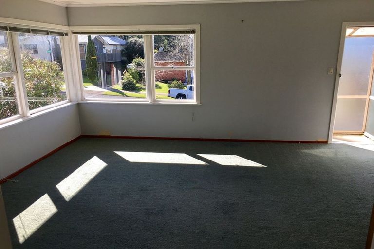 Photo of property in 1/7 Larne Avenue, Pakuranga Heights, Auckland, 2010