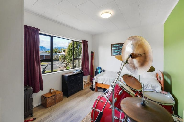 Photo of property in 1 Feary Crescent, Takaka, 7110