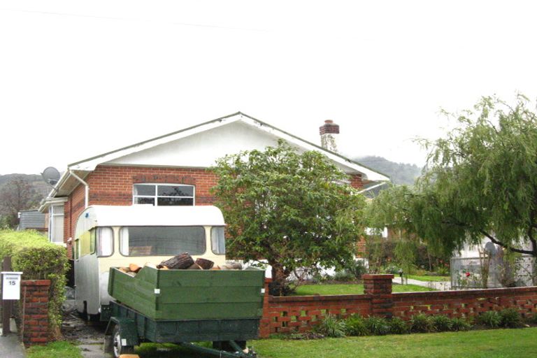 Photo of property in 17 Blackman Avenue, Sawyers Bay, Port Chalmers, 9023