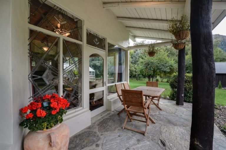 Photo of property in 752 Malaghans Road, Speargrass Flat, Queenstown, 9371