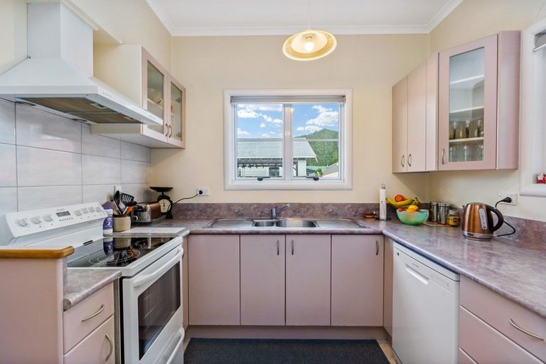 Photo of property in 2 Brighton Road, Kensington, Whangarei, 0112