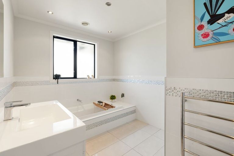 Photo of property in 12h Coombes Road, Te Kowhai, Hamilton, 3288