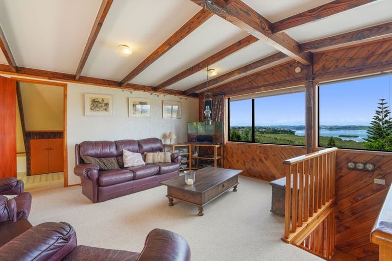 Photo of property in 72 West View Crescent, Onerahi, Whangarei, 0110