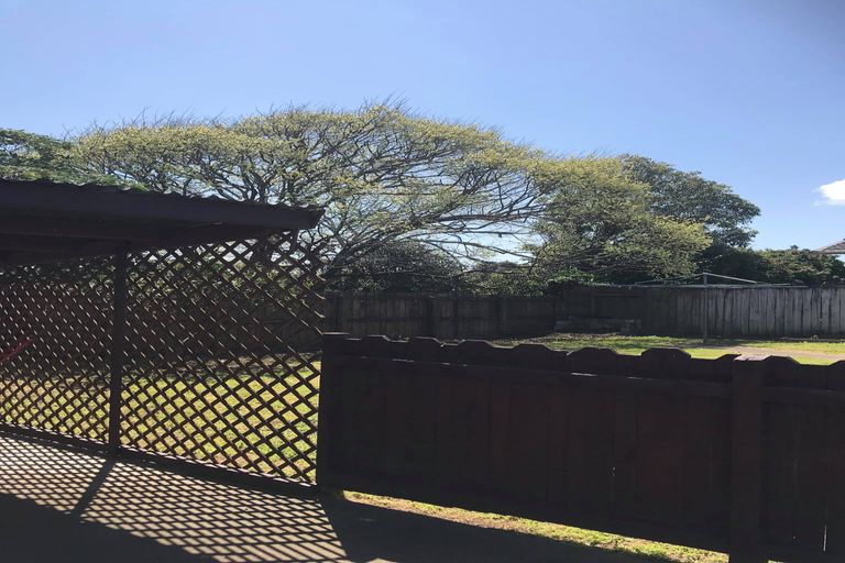 Photo of property in 14 Ronald Place, Manurewa, Auckland, 2102