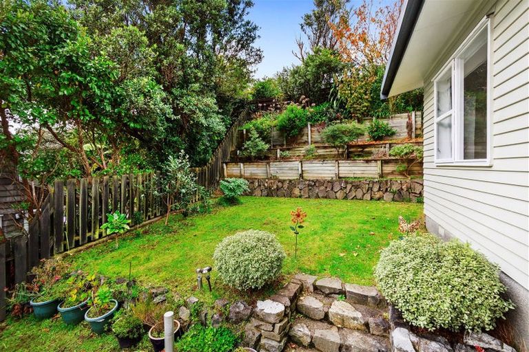 Photo of property in 78 Churton Drive, Churton Park, Wellington, 6037