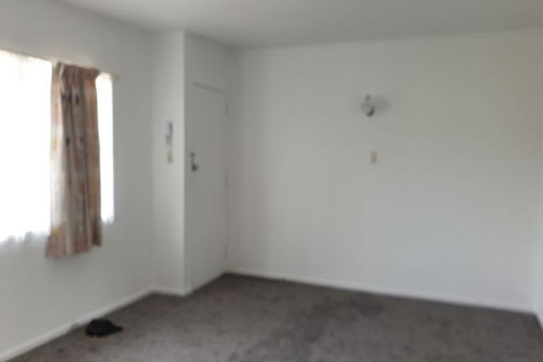 Photo of property in 2/197 Forrest Hill Road, Forrest Hill, Auckland, 0620