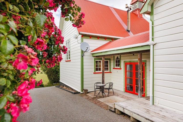 Photo of property in 1503 Kimbolton Road, Cheltenham, Feilding, 4777