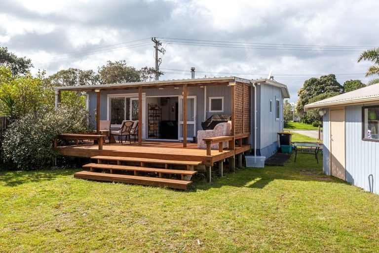 Photo of property in 159 Ocean Beach Road, Tairua, 3508