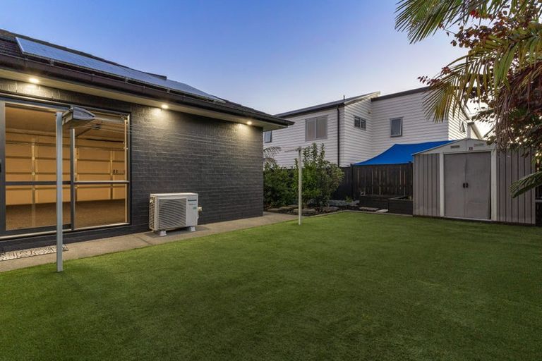 Photo of property in 19 Kabardin Street, Karaka, Papakura, 2113