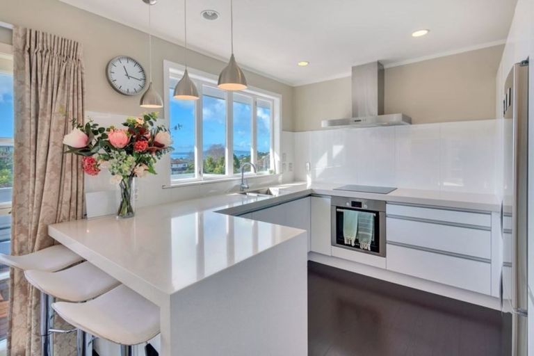 Photo of property in 1/30 Jellicoe Road, Murrays Bay, Auckland, 0630