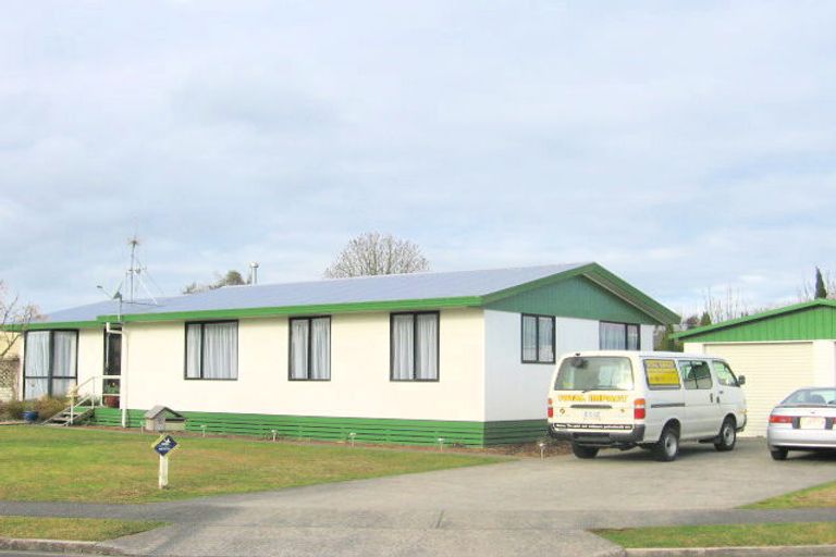 Photo of property in 8 Sequoia Place, Pukete, Hamilton, 3200