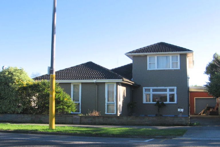 Photo of property in 7 Featherston Street, Takaro, Palmerston North, 4412