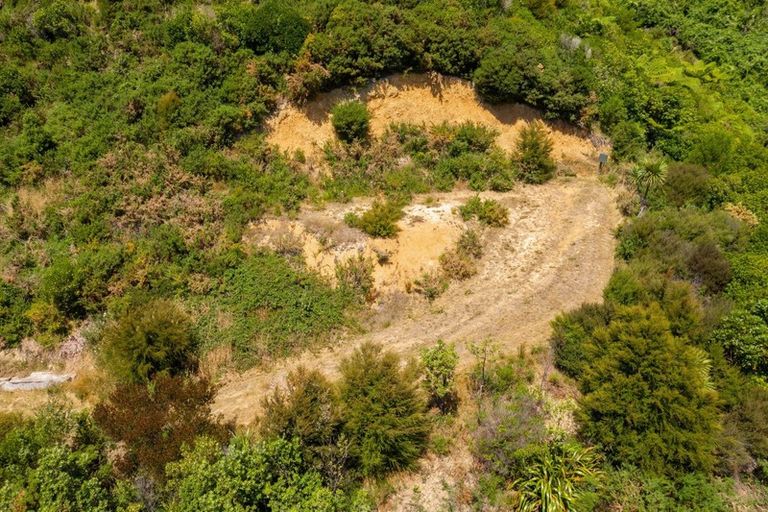 Photo of property in 42 Waimarama Street, Waikawa, Picton, 7220