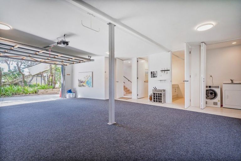 Photo of property in 112 Pohutukawa Crescent, Whangamata, 3620