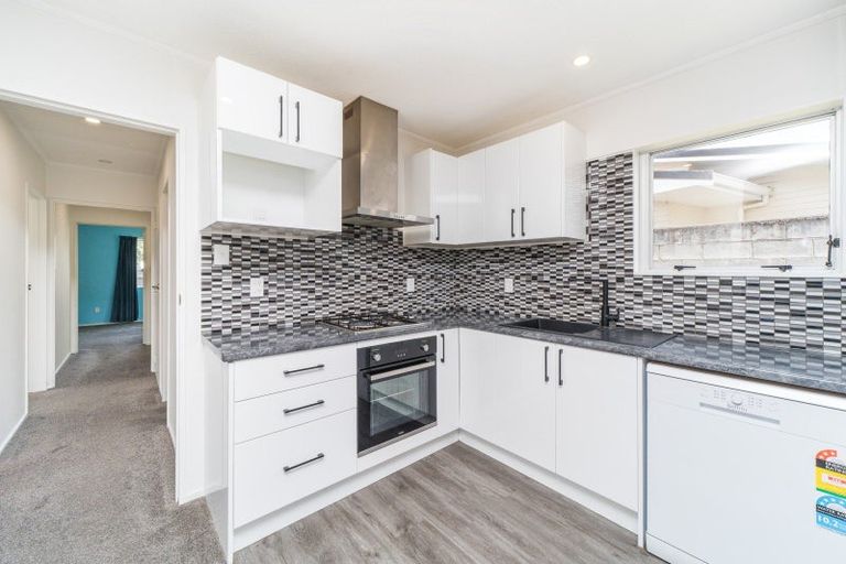 Photo of property in 23a Rhodes Drive, Kelvin Grove, Palmerston North, 4414