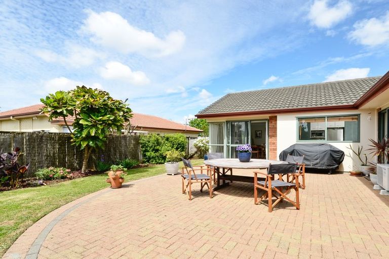 Photo of property in 9 Freestone Place, Henderson, Auckland, 0612