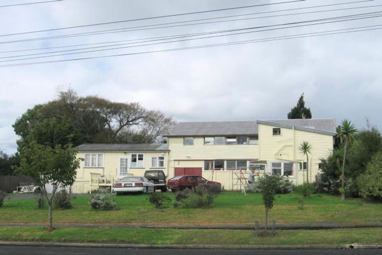 Photo of property in 4 Rosier Road, Glen Eden, Auckland, 0602