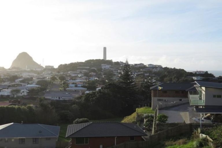 Photo of property in 29a Crownhill Street, Spotswood, New Plymouth, 4310