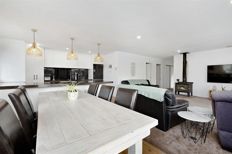 Photo of property in 13 Ash Avenue, Albert Town, Wanaka, 9305