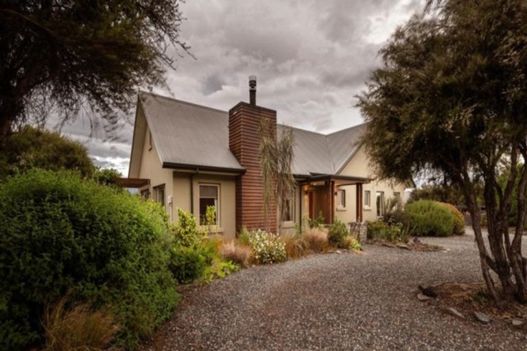 Photo of property in 916 Aubrey Road, Albert Town, Wanaka, 9305