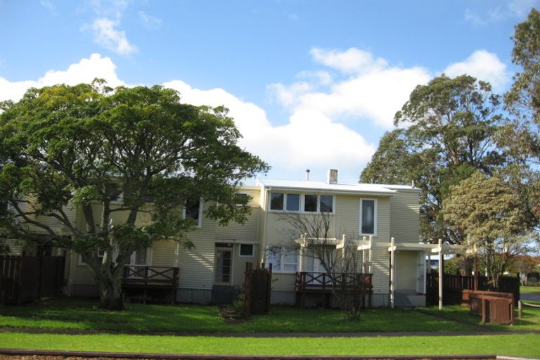 Photo of property in 2 Eileen Lane, Otara, Auckland, 2023