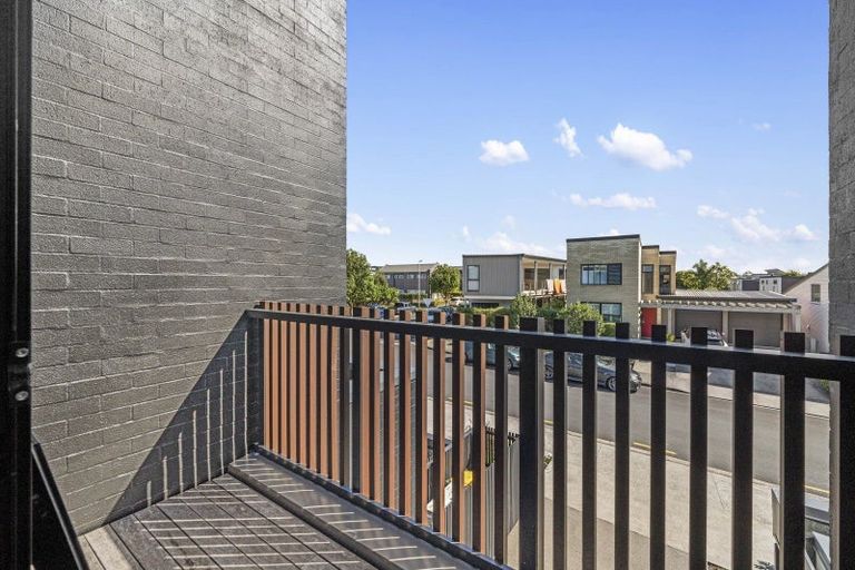 Photo of property in 20 Hastings Street, Hobsonville, Auckland, 0616