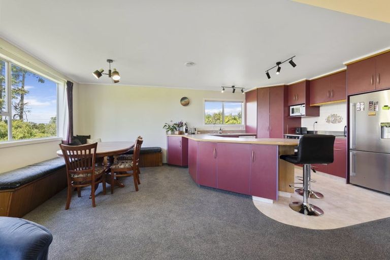 Photo of property in 2319 Mountain Road, Tariki, Inglewood, 4390