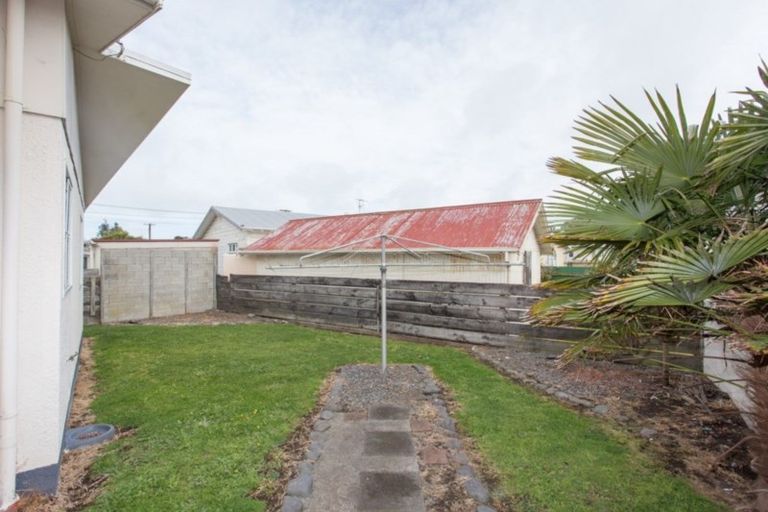 Photo of property in 4/104 Alma Road, Gonville, Whanganui, 4501