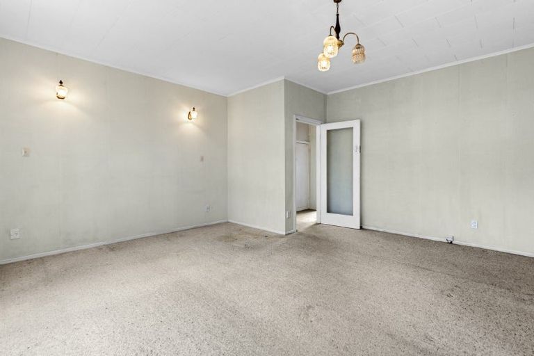 Photo of property in 6 Henui Street, Strandon, New Plymouth, 4312