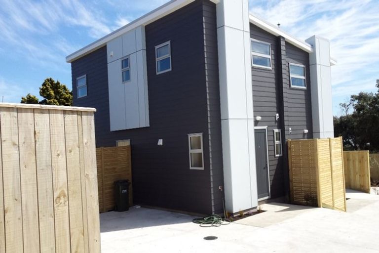 Photo of property in 8a Opapa Street, Titahi Bay, Porirua, 5022