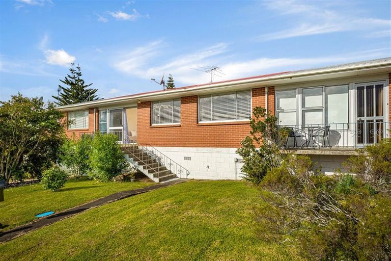Photo of property in 2/61 Royal View Road, Te Atatu South, Auckland, 0610