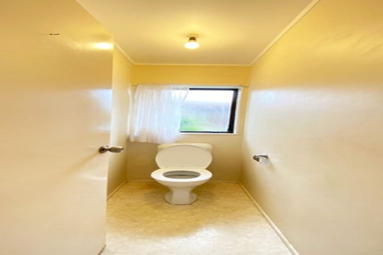 Photo of property in 2/79 Aberfeldy Avenue, Highland Park, Auckland, 2010