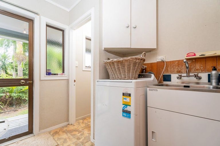 Photo of property in 8 Parkland Place, Whitianga, 3510