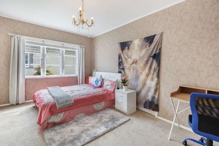 Photo of property in 28 Oxford Street, Hokowhitu, Palmerston North, 4410