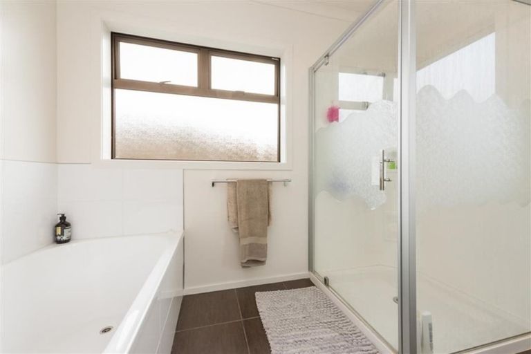 Photo of property in 2 Ernest Place, Brightwater, 7022