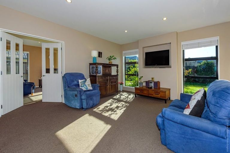 Photo of property in 7 Wisteria Lane, Rangiora, 7400