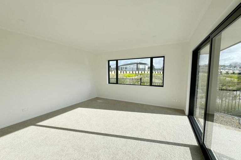 Photo of property in 26 Milldale Drive, Wainui, 0932