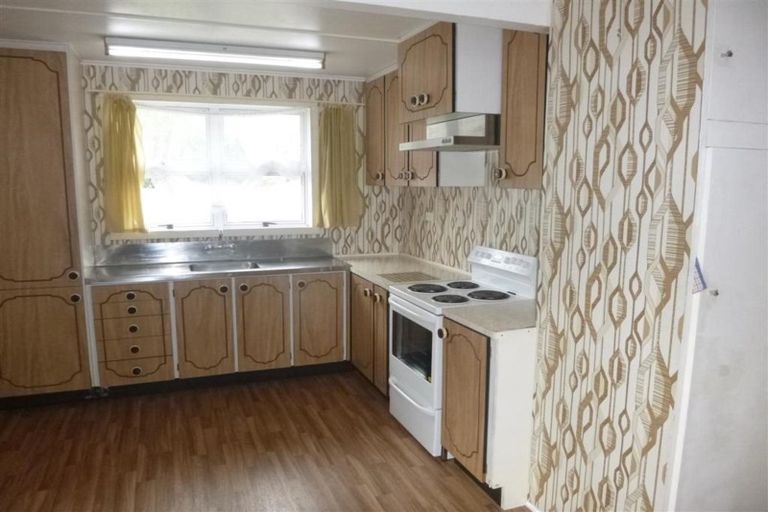 Photo of property in 14 Atiawa Crescent, Waiwhetu, Lower Hutt, 5010